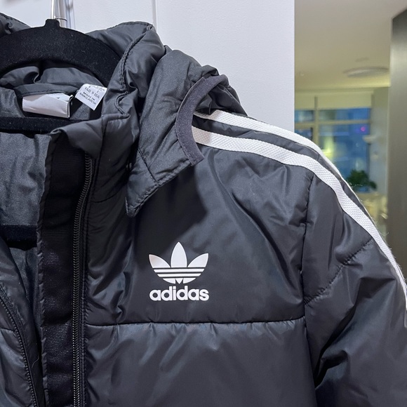 Adidas Padded Jacket - Picture 2 of 4